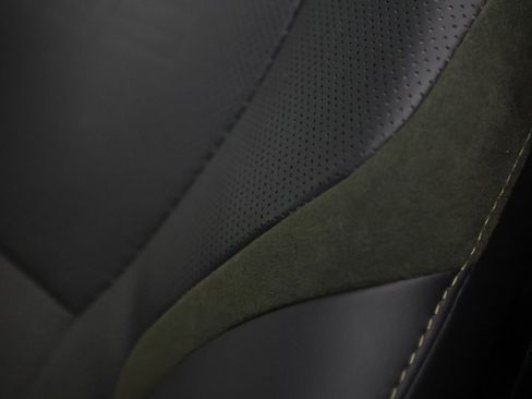 Used 2025 Lexus GX 550 image 39