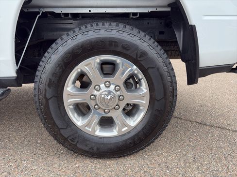 Used 2025 RAM 2500 Big Horn AWD/4WD image 11