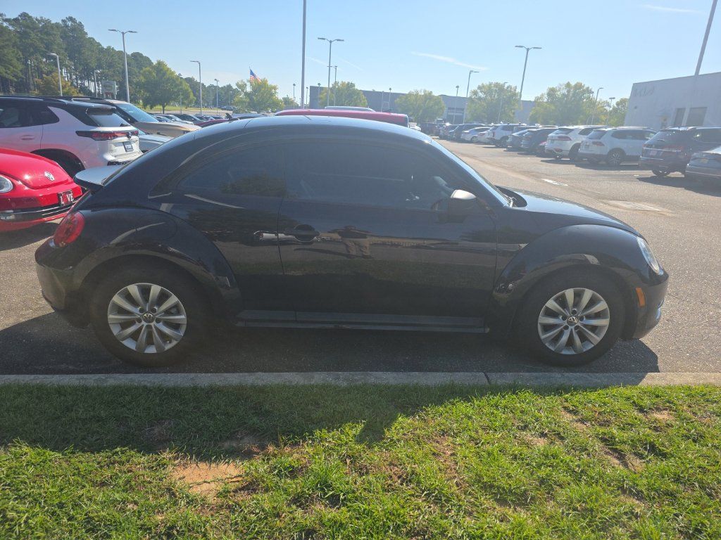 Used 2016 Volkswagen Beetle 1.8T S FWD image 7