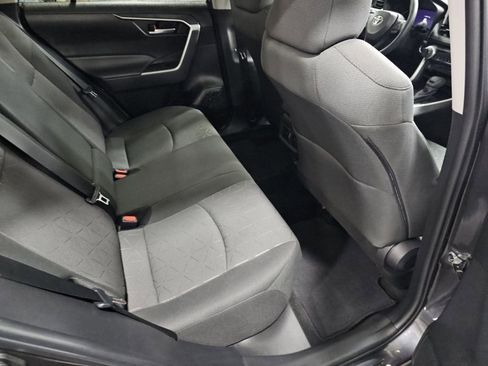Used 2023 Toyota RAV4 XLE AWD/4WD image 6