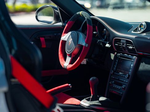 Used 2011 Porsche 911 GT2 RS image 28