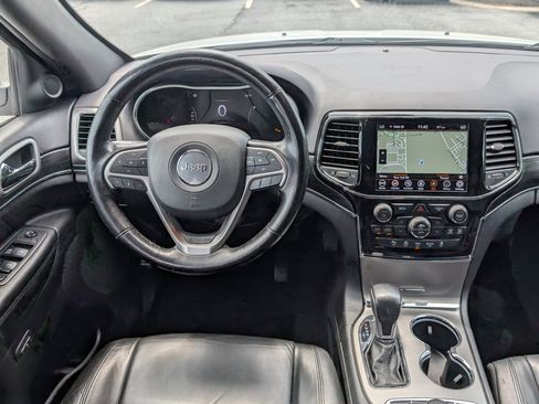 Used 2020 Jeep Grand Cherokee Limited image 17