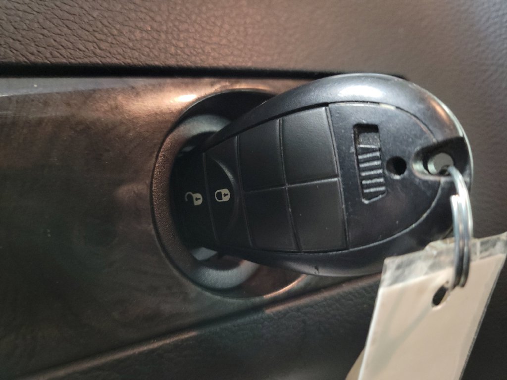 Used 2013 Dodge Grand Caravan American Value Package FWD image 21