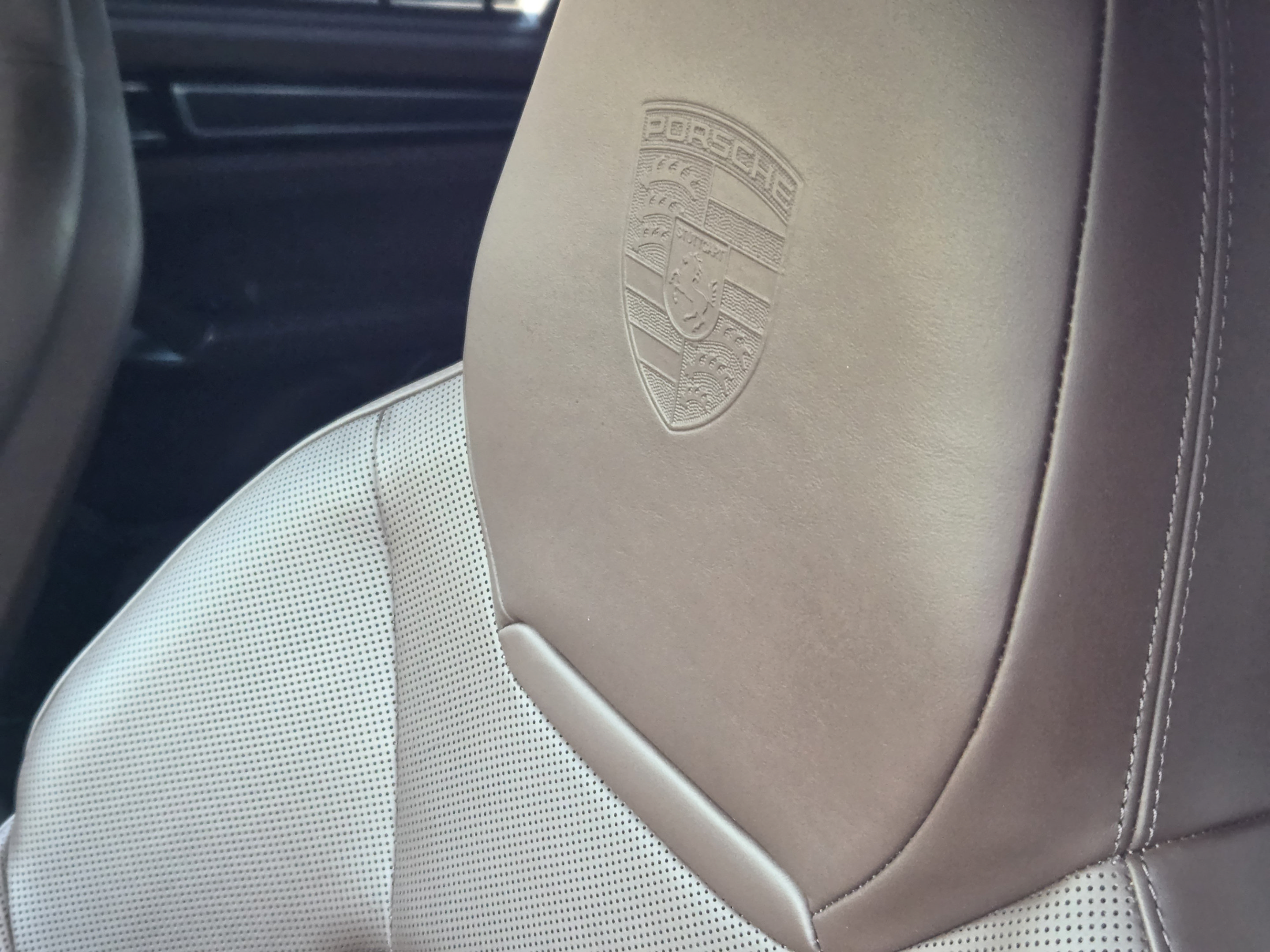 Used 2019 Porsche Cayenne Turbo AWD/4WD image 10