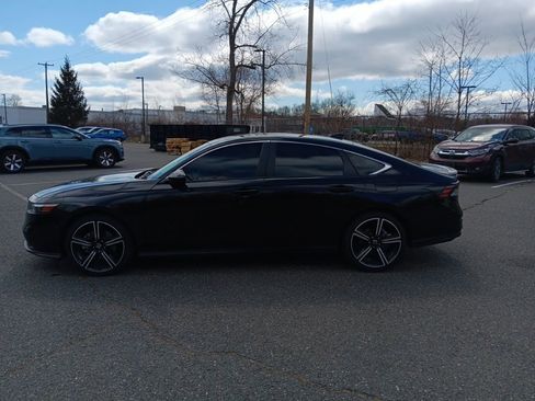 Used 2025 Honda Accord Sport image 2