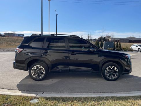 Used 2025 Subaru Forester Premium w/ Convenience Package #1 image 8