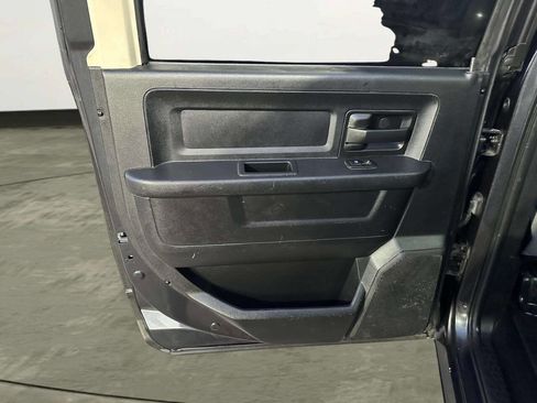 Used 2014 RAM 1500 ST w/ SXT Appearance Group image 11