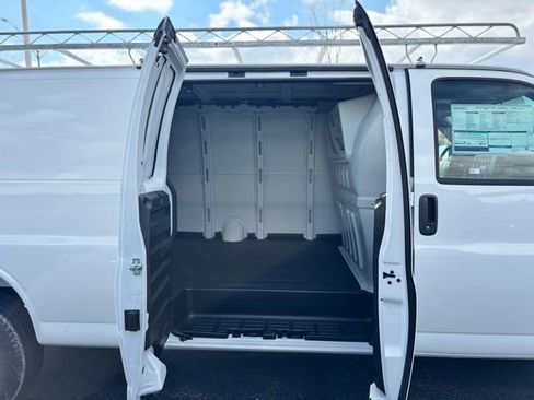 New 2026 GMC Savana 2500 Extended w/ Driver Convenience Package image 20