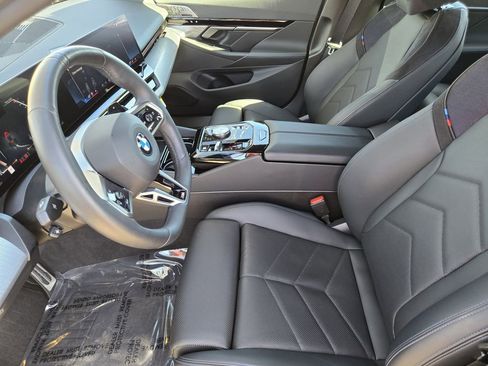 Certified 2025 BMW 530i xDrive 530i xDrive w/ M Sport Package image 14