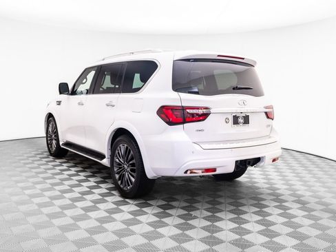 Used 2023 INFINITI QX80 Sensory w/ All-Season Package AWD/4WD image 3