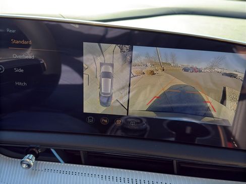 New 2026 Cadillac Optiq Luxury 1 image 19