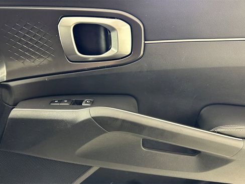 Used 2022 Kia Sorento LX image 21