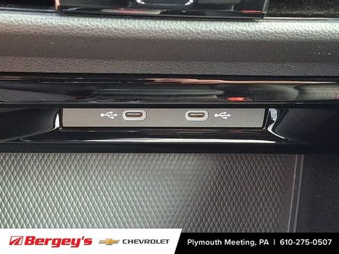 Used 2023 Volkswagen GTI 40th Anniversary Edition FWD image 26