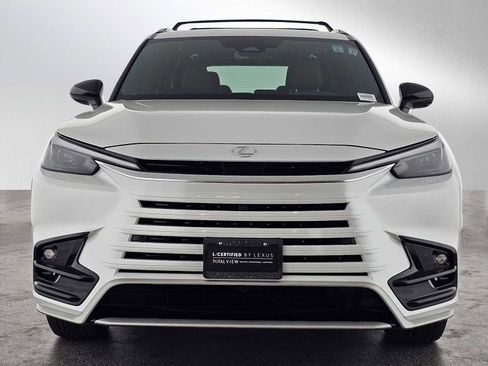 Certified 2025 Lexus TX 500h AWD w/ Technology Package image 8