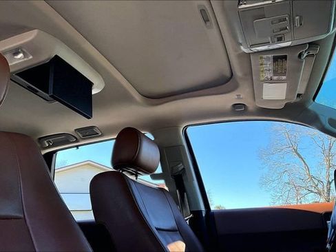 Used 2020 Toyota Sequoia Platinum image 28