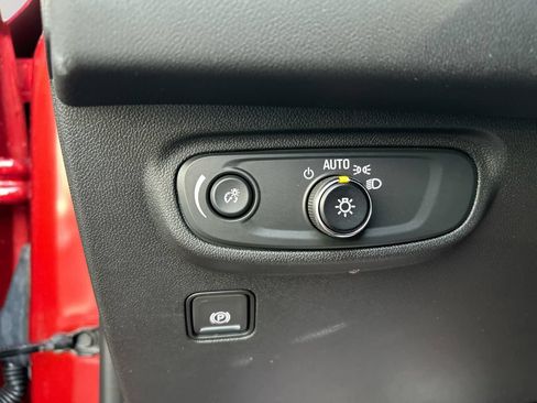 Used 2023 GMC Terrain SLE w/ Driver Convenience Package AWD/4WD image 21