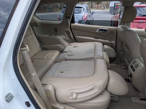 Used 2014 Nissan Pathfinder Platinum w/ Platinum Premium Package AWD/4WD image 18