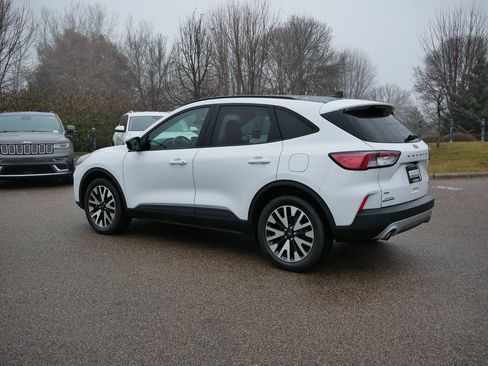 Used 2020 Ford Escape SE Sport image 40