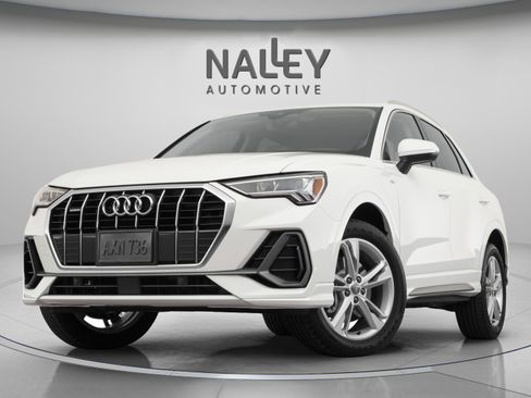 Used 2021 Audi Q3 2.0T Premium w/ Convenience Package image 3