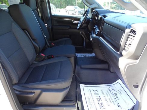 Used 2023 GMC Sierra 1500 4x4 Crew Cab SLE w/ X31 Off-Road Package image 41