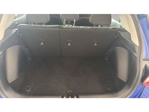 Used 2021 Hyundai Venue SE FWD image 12