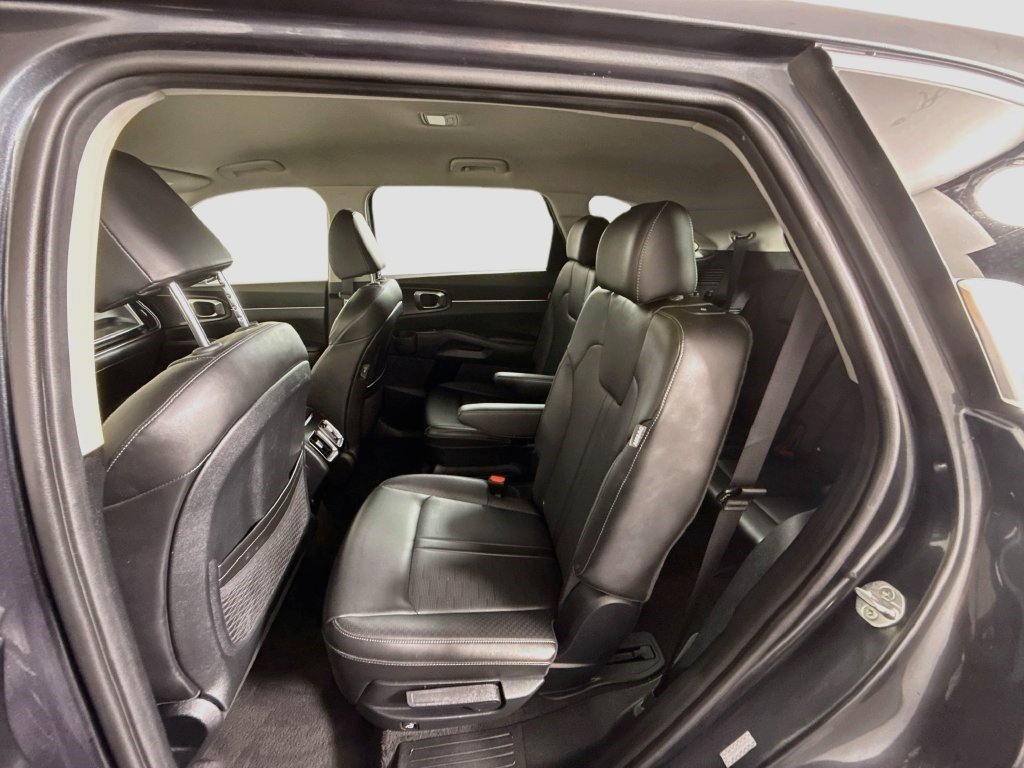 Used 2024 Kia Sorento X-Line EX AWD/4WD image 24