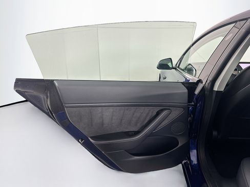 Used 2023 Tesla Model 3 Standard Range image 25