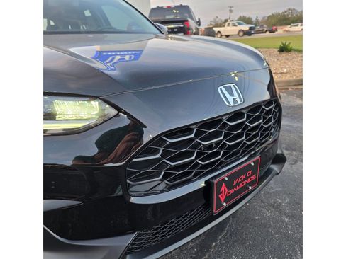 New 2026 Honda HR-V LX image 16