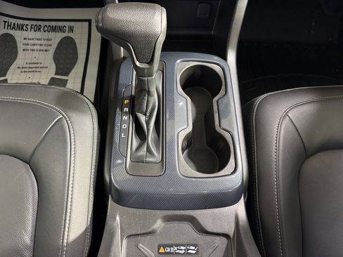 Used 2019 Chevrolet Colorado Z71 image 24
