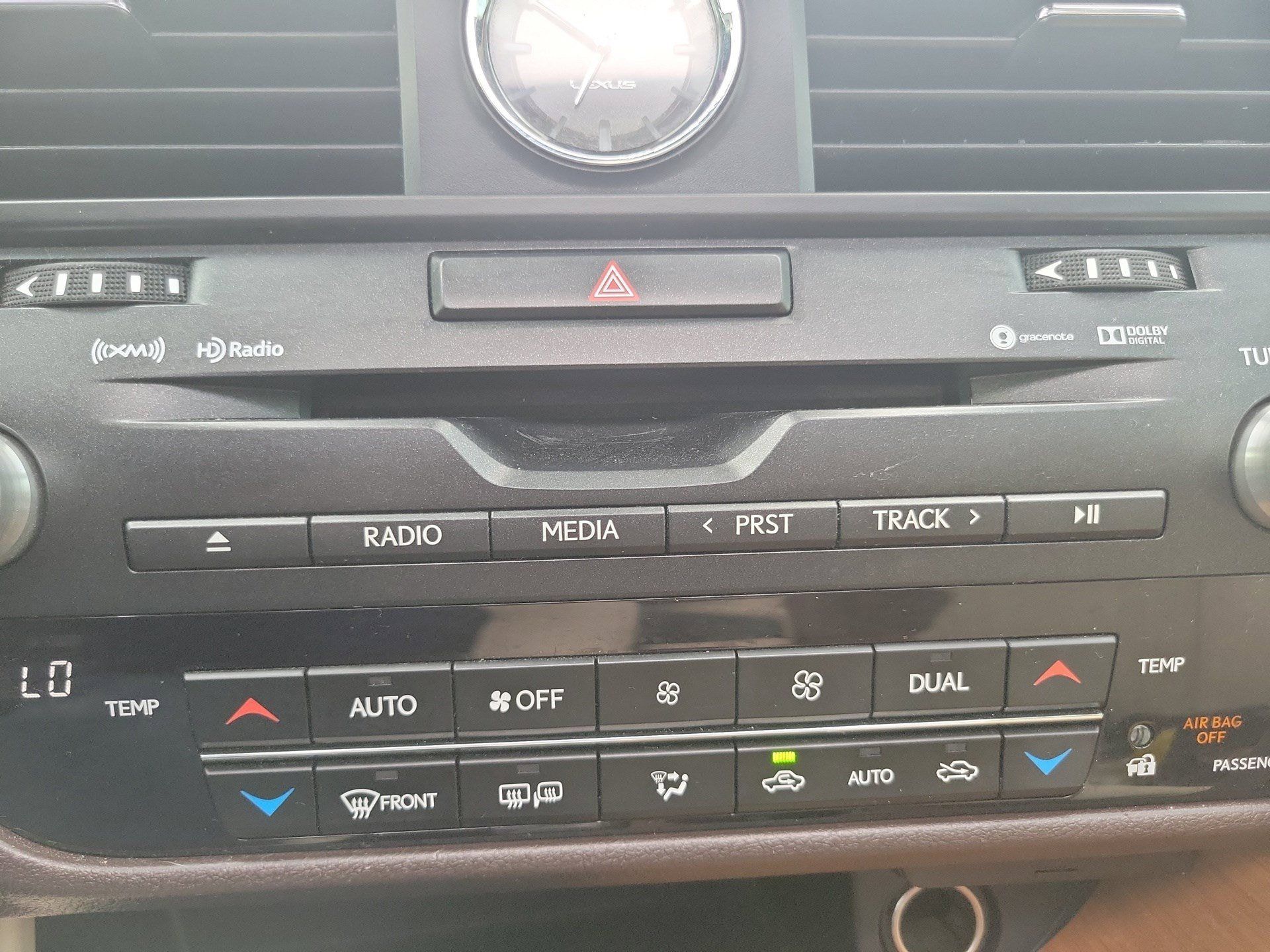 Used 2019 Lexus RX 450h AWD w/ Navigation Package image 18