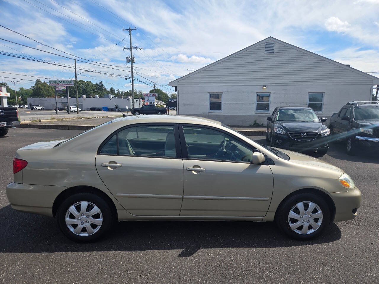 Used 2006 Toyota Corolla LE w/ Audio Value Pkg FWD image 5