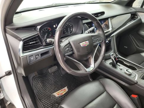 Used 2023 Cadillac XT6 Premium Luxury FWD image 18