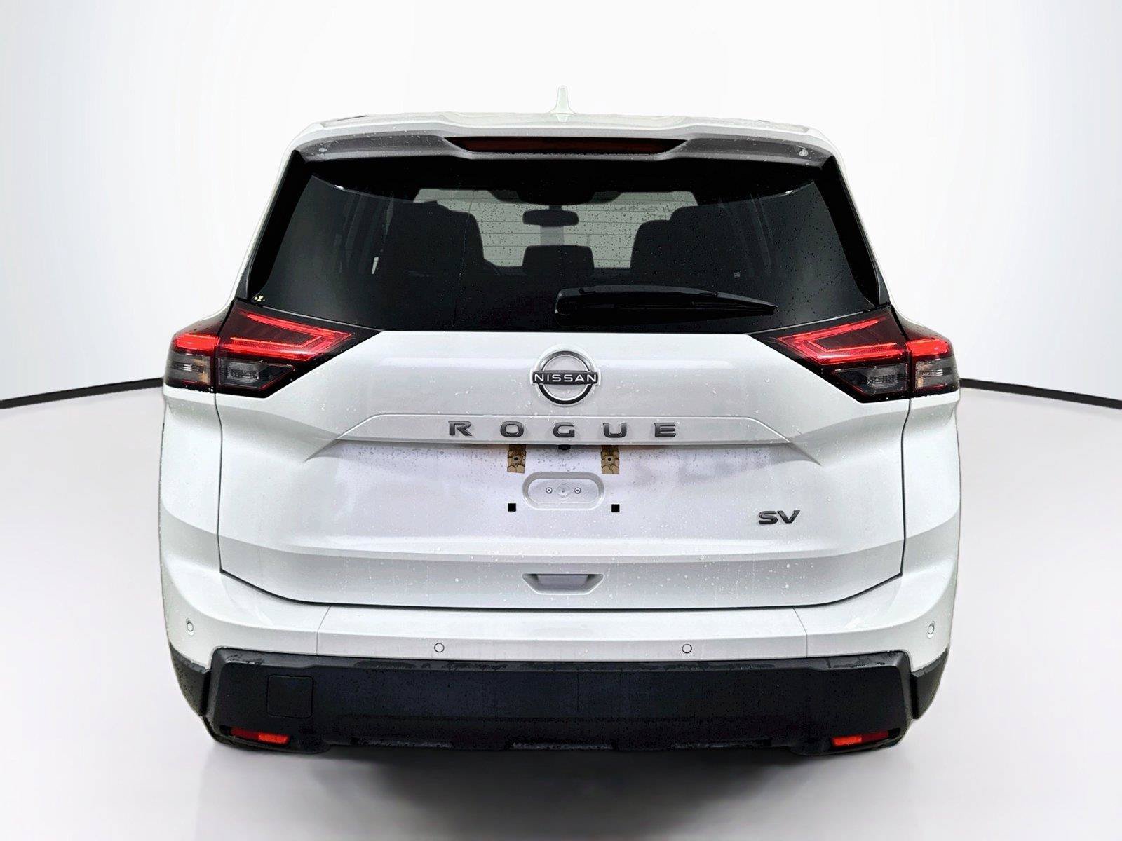 Used 2024 Nissan Rogue SV FWD image 5