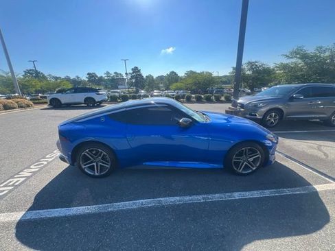 Used 2024 Nissan Z Sport w/ Floor Mat Package RWD image 4
