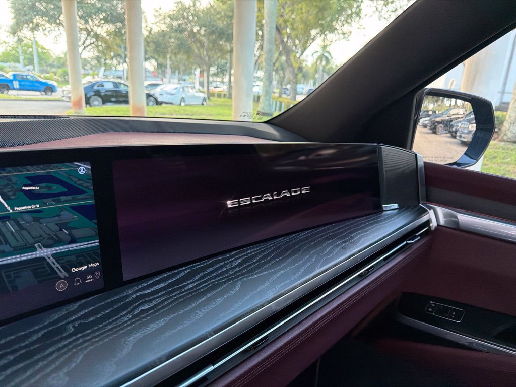 Used 2025 Cadillac Escalade Premium Luxury w/ Touring Package AWD/4WD image 11