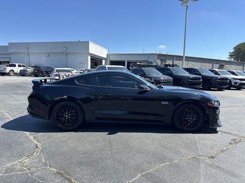 Used 2019 Ford Mustang GT Premium w/ GT Performance Package RWD image 10