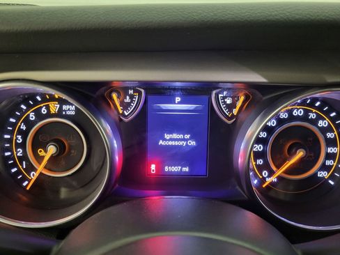 Used 2020 Jeep Gladiator Sport image 31