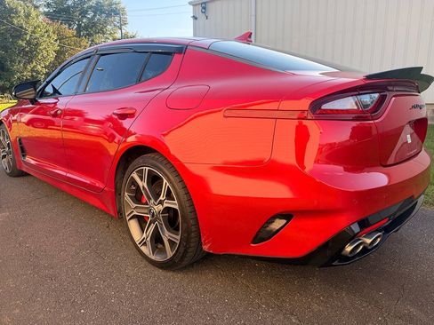 Used 2019 Kia Stinger GT1 RWD image 9