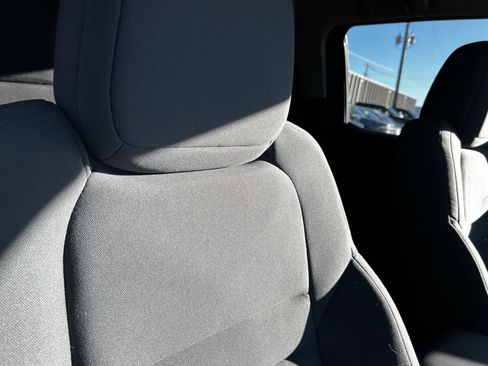 Used 2024 Nissan Frontier S w/ Technology Package image 14