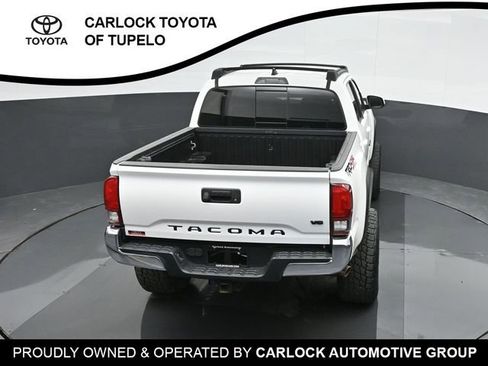 Used 2018 Toyota Tacoma TRD Off-Road AWD/4WD image 48