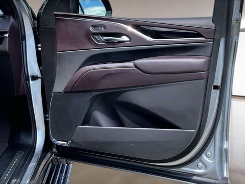 Used 2023 Cadillac Escalade Premium Luxury Platinum w/ LPO, Floor Liner Package AWD/4WD image 24