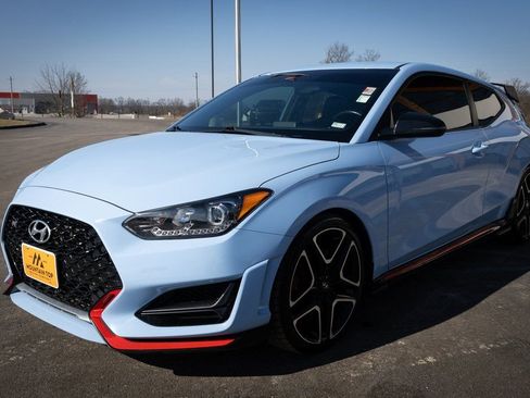 Used 2020 Hyundai Veloster N w/ Performance Package image 18