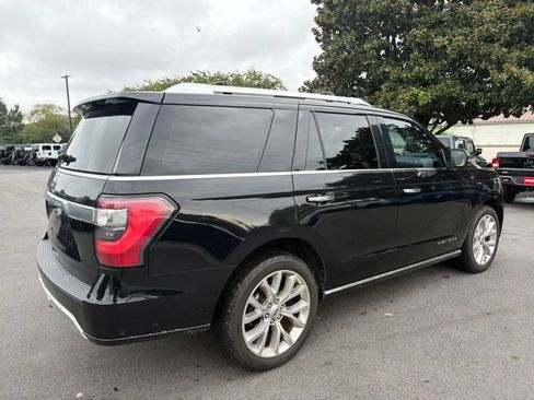 Used 2019 Ford Expedition Platinum AWD/4WD image 4