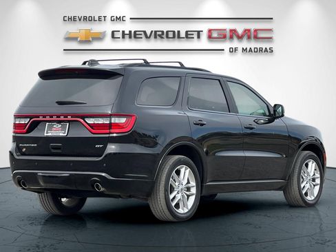 Used 2023 Dodge Durango GT image 3