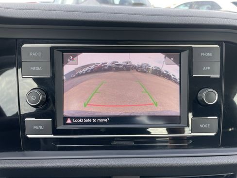 Used 2024 Volkswagen Jetta SE image 17