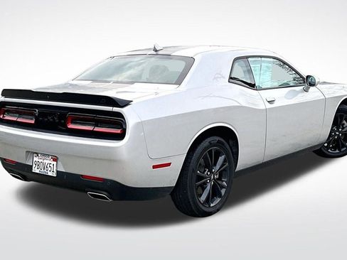 Used 2022 Dodge Challenger SXT w/ Driver Convenience Group image 10