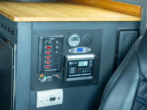 Used 2019 Mercedes-Benz Sprinter 4x4 144 image 26