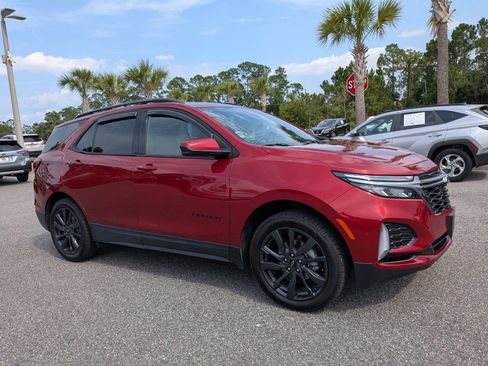 Used 2022 Chevrolet Equinox RS AWD/4WD image 2