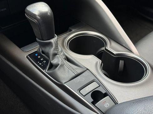 Used 2021 Toyota Camry SE AWD/4WD image 31