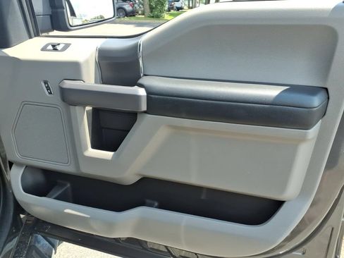 Used 2020 Ford F150 XLT w/ Equipment Group 302A Luxury AWD/4WD image 9